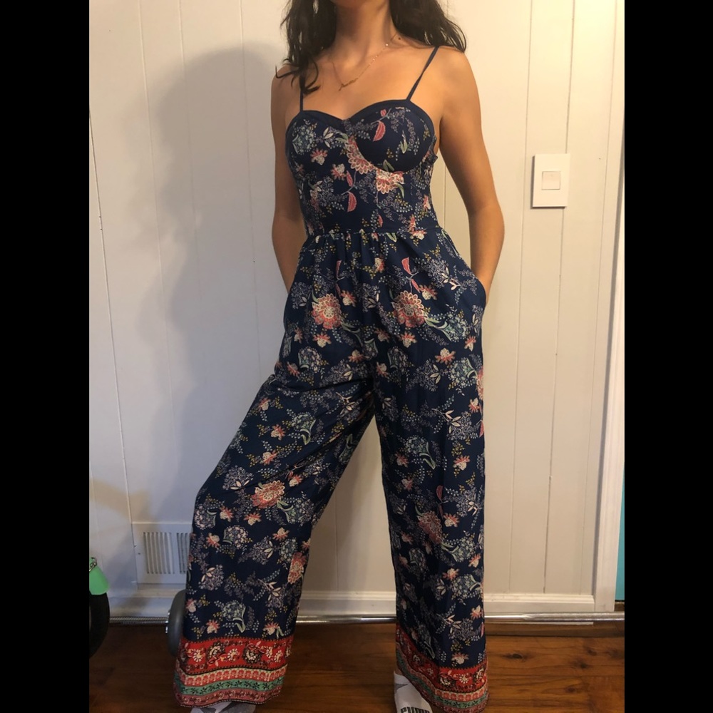 Adorable floral jumpsuit